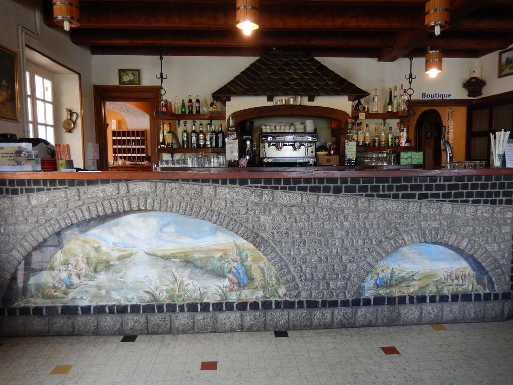 Le Relais De L'Aubrac Hotel Nasbinals Exterior photo